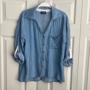 Fate women's Denim Blue Lightweight Button Up Shirt Relaxed Fit Pocket Top. #149